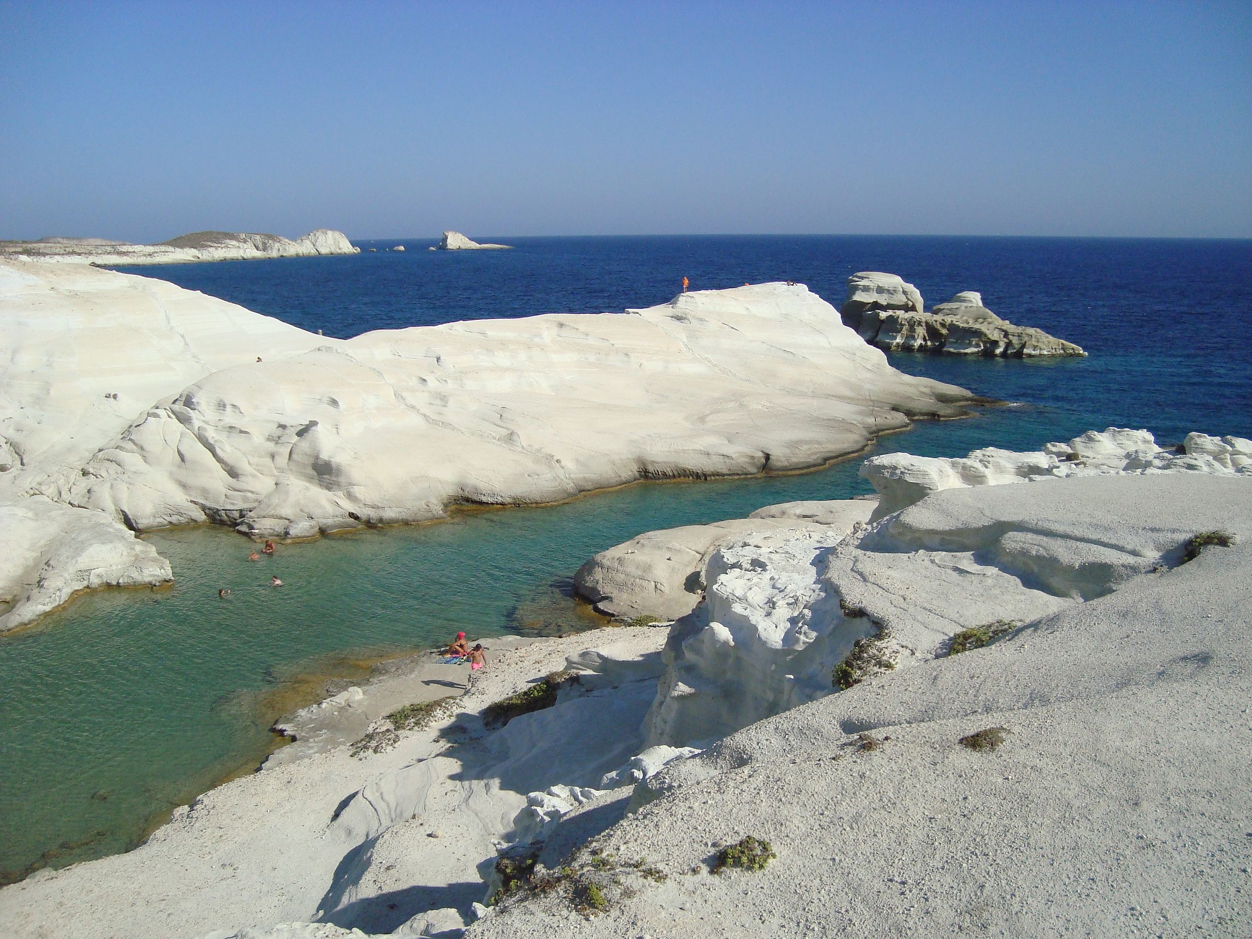 Sarakiniko beach